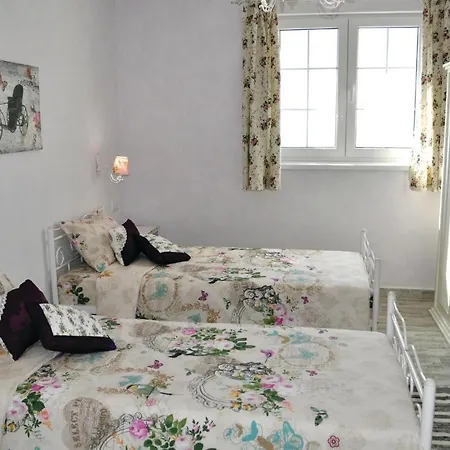 Lavandin House 로가체보